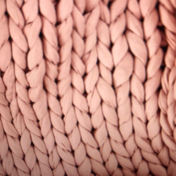 "BEARABY" , dusty pink color, cotton, weighted blanket.   Size 45" x 72",  20 #. - Picture 1 of 5